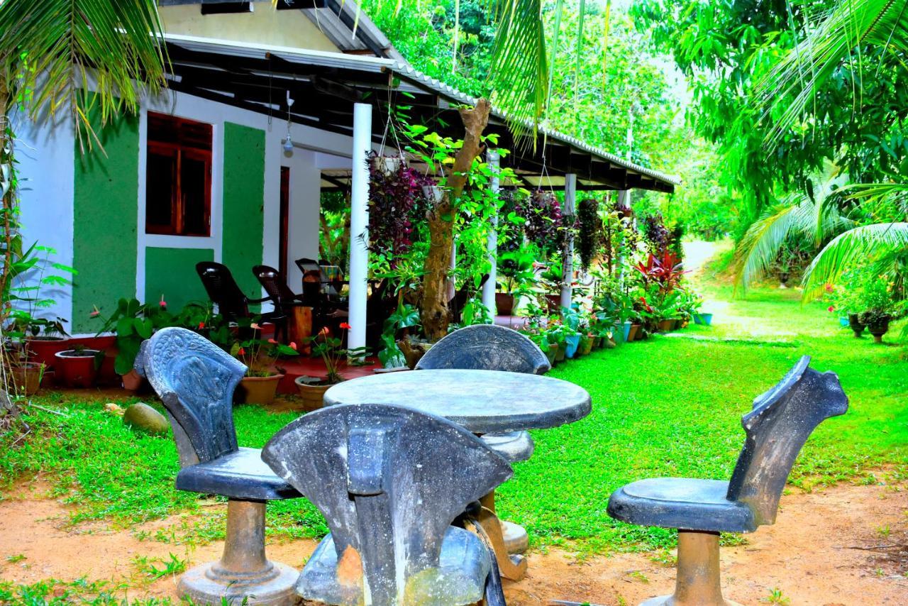 Brookline Safari Resort Udawalawe Exterior foto